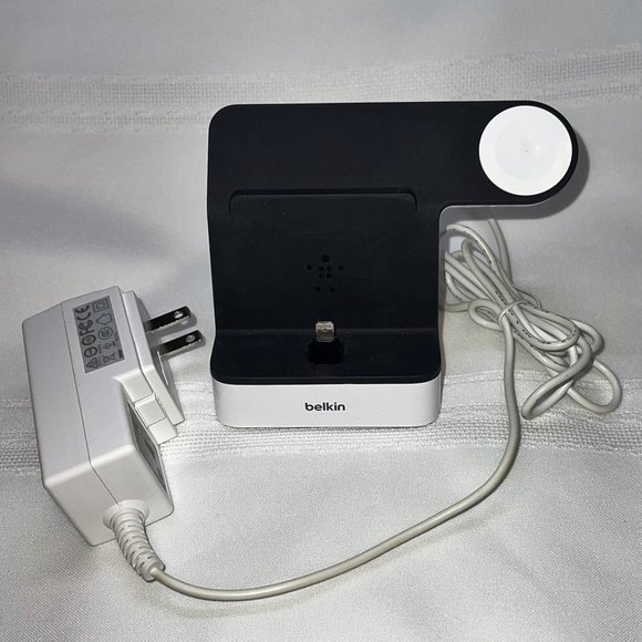 Belkin Black and White Charging Dock - Picture 1 of 7